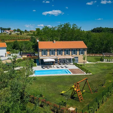 Krostula * Poreč