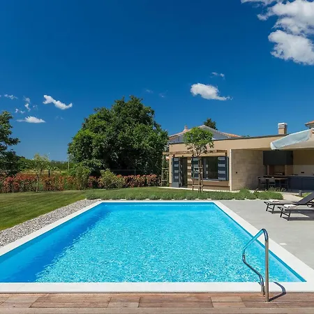 Krostula Holiday home