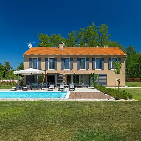 Krostula Casa de Férias Poreč